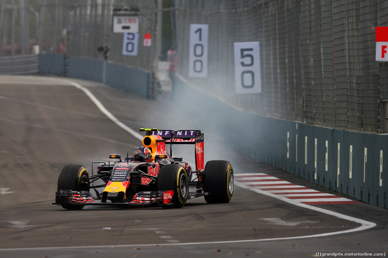 GP SINGAPORE, 19.09.2015 - Prove Libere 3, Daniil Kvyat (RUS) Red Bull Racing RB11