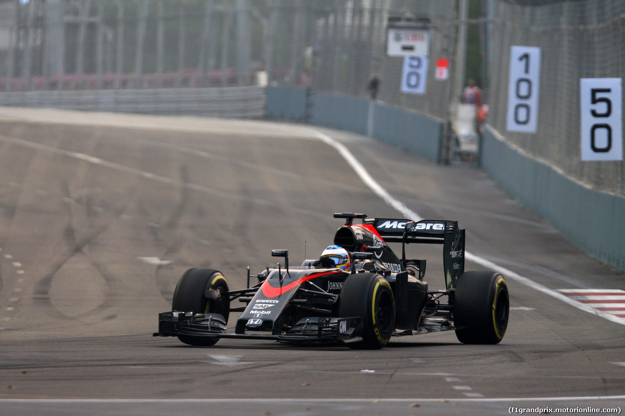 GP SINGAPORE, 19.09.2015 - Prove Libere 3, Fernando Alonso (ESP) McLaren Honda MP4-30