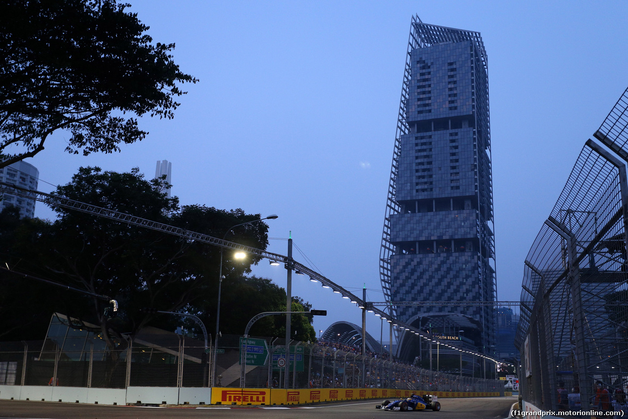 GP SINGAPORE, 19.09.2015 - Prove Libere 3, Marcus Ericsson (SUE) Sauber C34