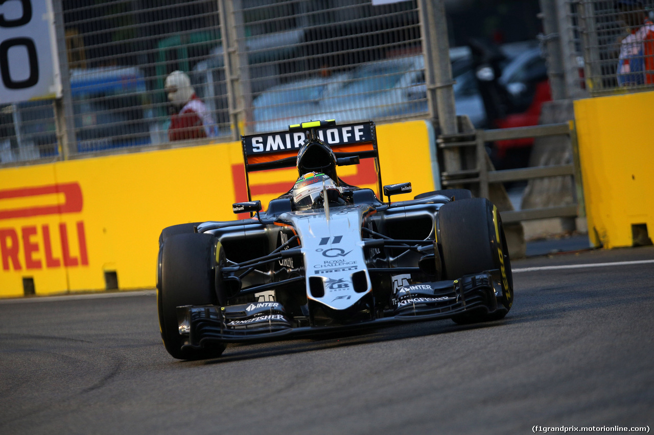GP SINGAPORE, 19.09.2015 - Prove Libere 3, Sergio Perez (MEX) Sahara Force India F1 VJM08