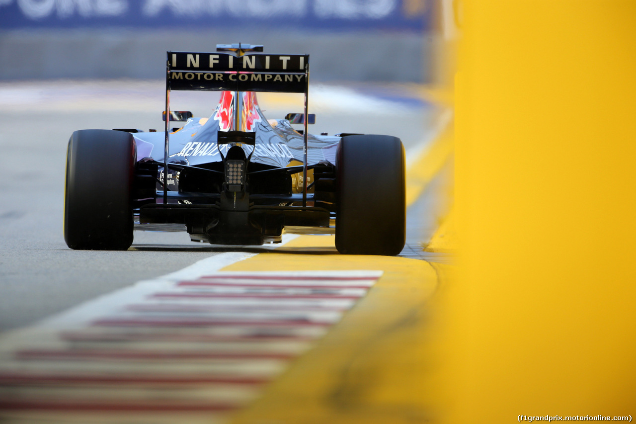GP SINGAPORE, 19.09.2015 - Prove Libere 3, Daniel Ricciardo (AUS) Red Bull Racing RB11