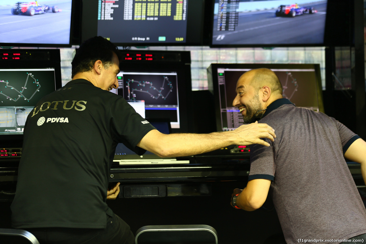 GP SINGAPORE, 19.09.2015 - Prove Libere 3, Federico Gastaldi (ARG) Lotus F1 Team Deputy Team Principal e Gerard Lopez (FRA) Lotus F1 Team Principal