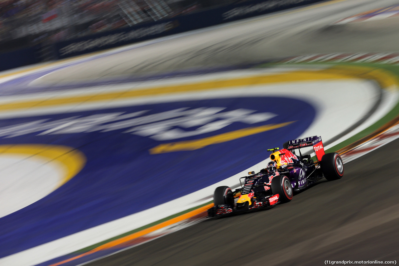 GP SINGAPORE, 19.09.2015 - Qualifiche, Daniil Kvyat (RUS) Red Bull Racing RB11