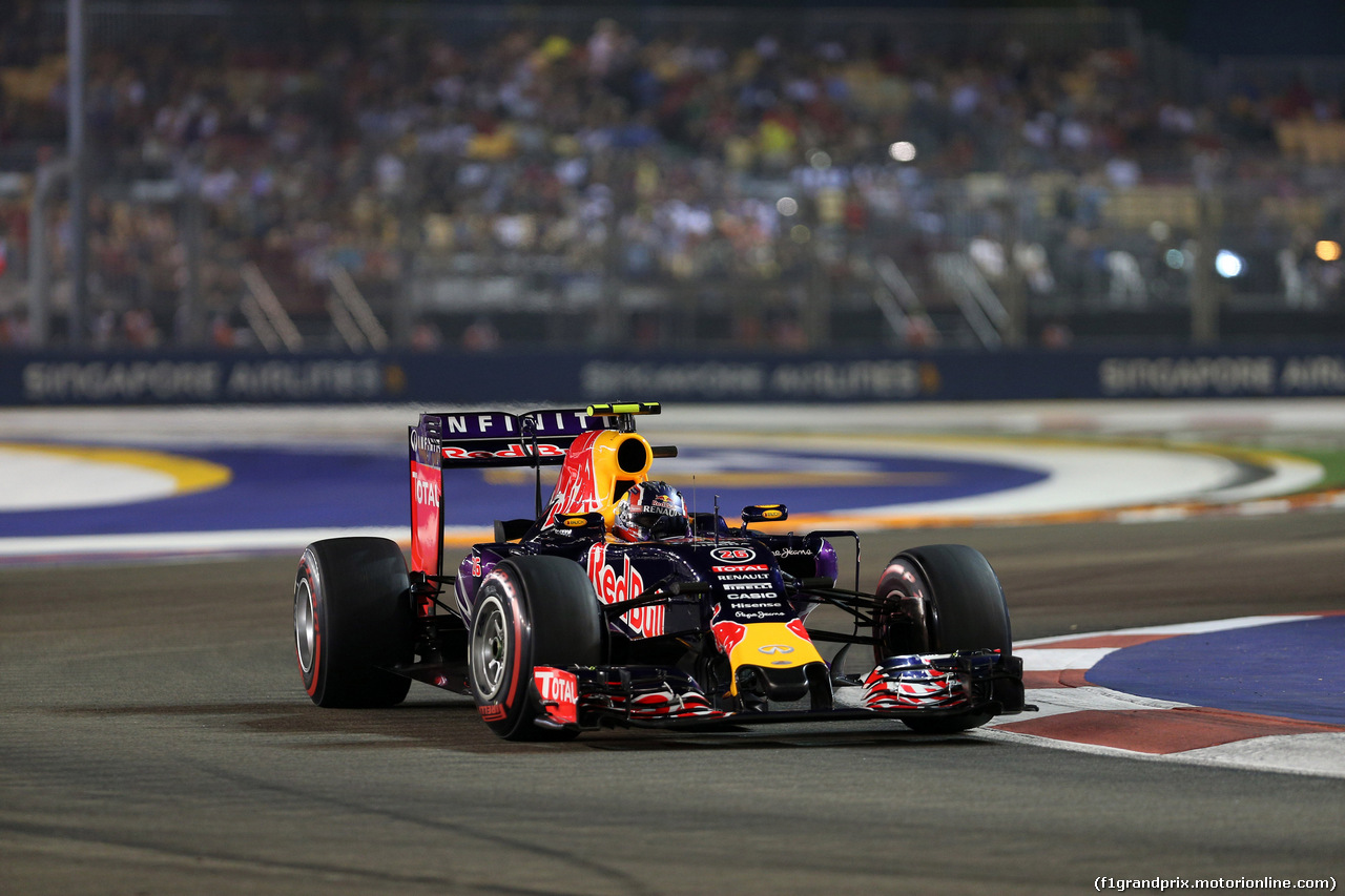 GP SINGAPORE, 19.09.2015 - Qualifiche, Daniil Kvyat (RUS) Red Bull Racing RB11