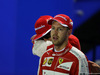 GP SINGAPORE, 19.09.2015 - Qualifiche, Kimi Raikkonen (FIN) Ferrari SF15-T e Sebastian Vettel (GER) Ferrari SF15-T pole position
