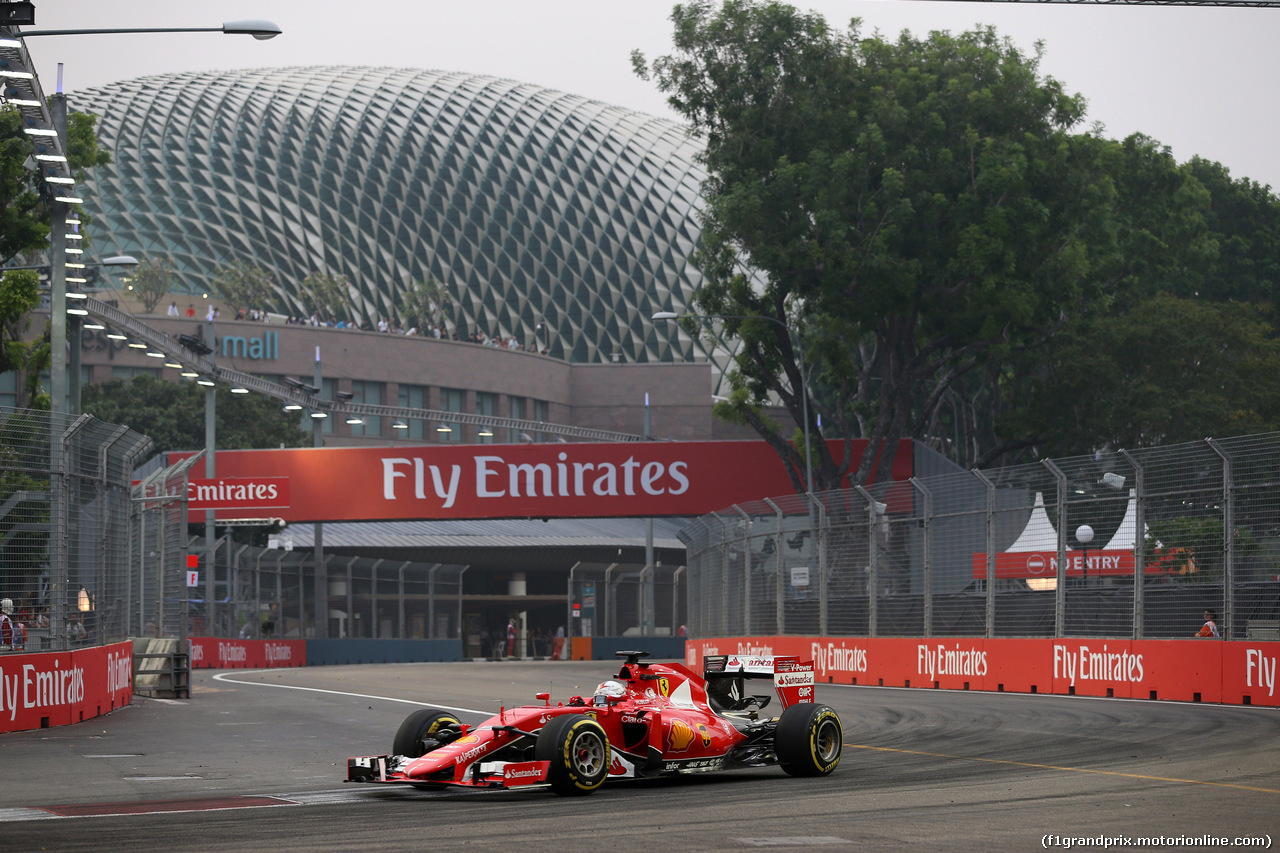 GP SINGAPORE, 18.09.2015 - Prove Libere 1, Sebastian Vettel (GER) Ferrari SF15-T