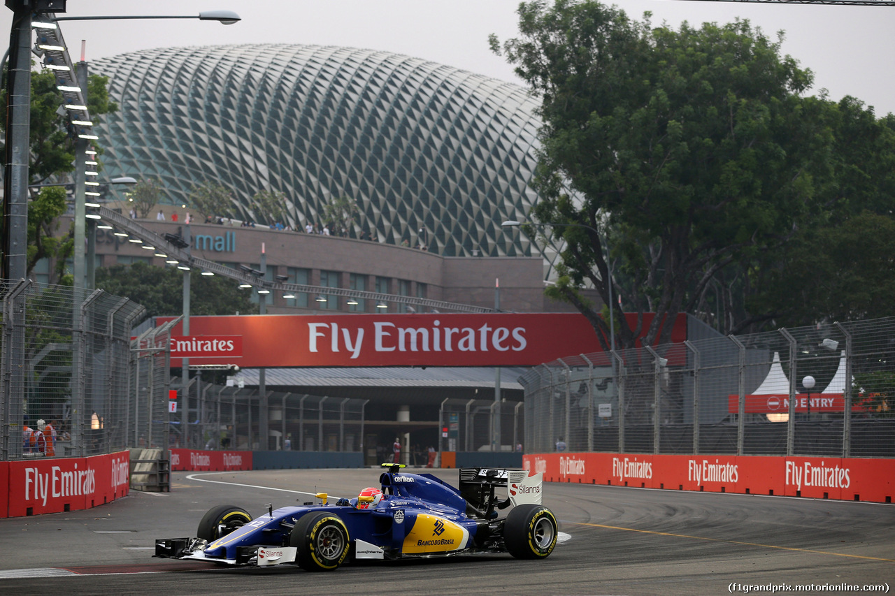 GP SINGAPORE, 18.09.2015 - Prove Libere 1, Felipe Nasr (BRA) Sauber C34