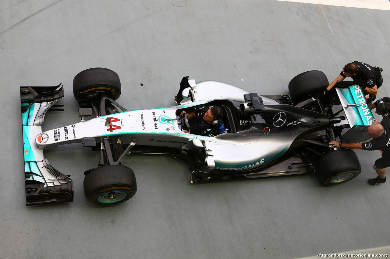 GP SINGAPORE, 18.09.2015 - Prove Libere 1, Lewis Hamilton (GBR) Mercedes AMG F1 W06