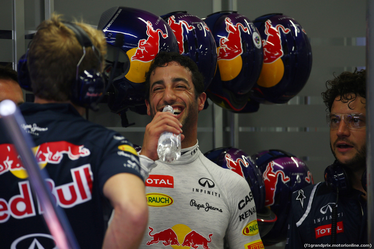 GP SINGAPORE, 18.09.2015 - Prove Libere 1, Daniel Ricciardo (AUS) Red Bull Racing RB11