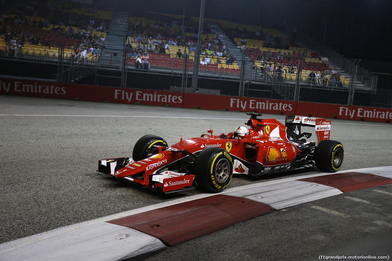 GP SINGAPORE, 18.09.2015 - Prove Libere 1, Sebastian Vettel (GER) Ferrari SF15-T