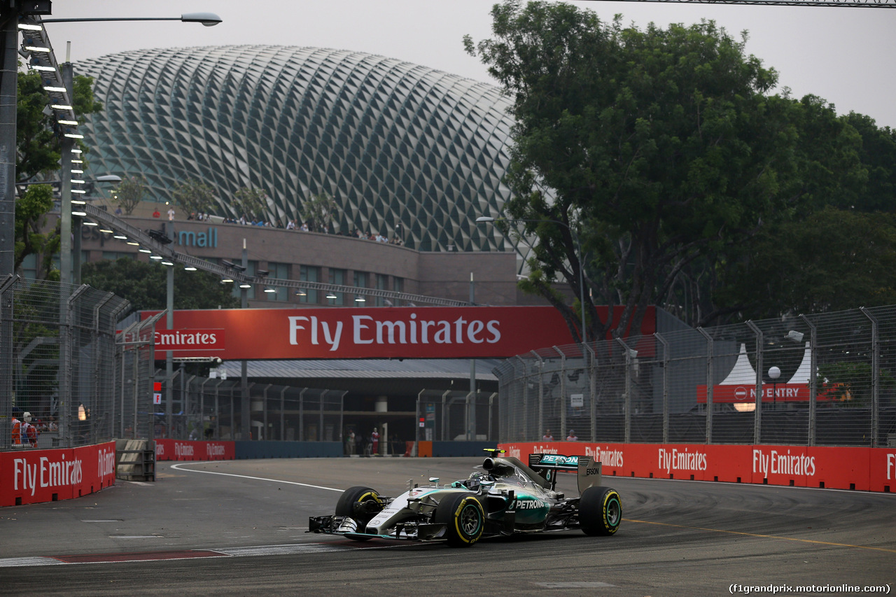 GP SINGAPORE, 18.09.2015 - Prove Libere 1, Nico Rosberg (GER) Mercedes AMG F1 W06