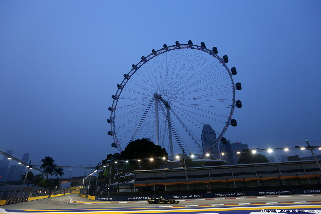 GP SINGAPORE, 18.09.2015 - Prove Libere 1, Pastor Maldonado (VEN) Lotus F1 Team E23