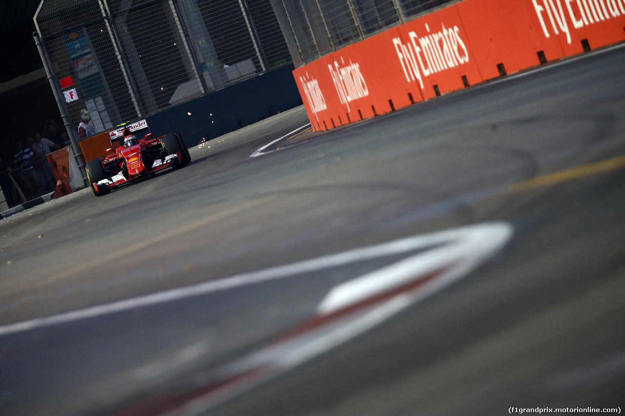 GP SINGAPORE, 18.09.2015 - Prove Libere 1, Kimi Raikkonen (FIN) Ferrari SF15-T