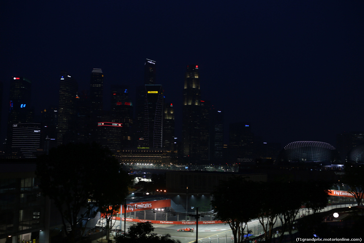 GP SINGAPORE, 18.09.2015 - Prove Libere 1, Kimi Raikkonen (FIN) Ferrari SF15-T