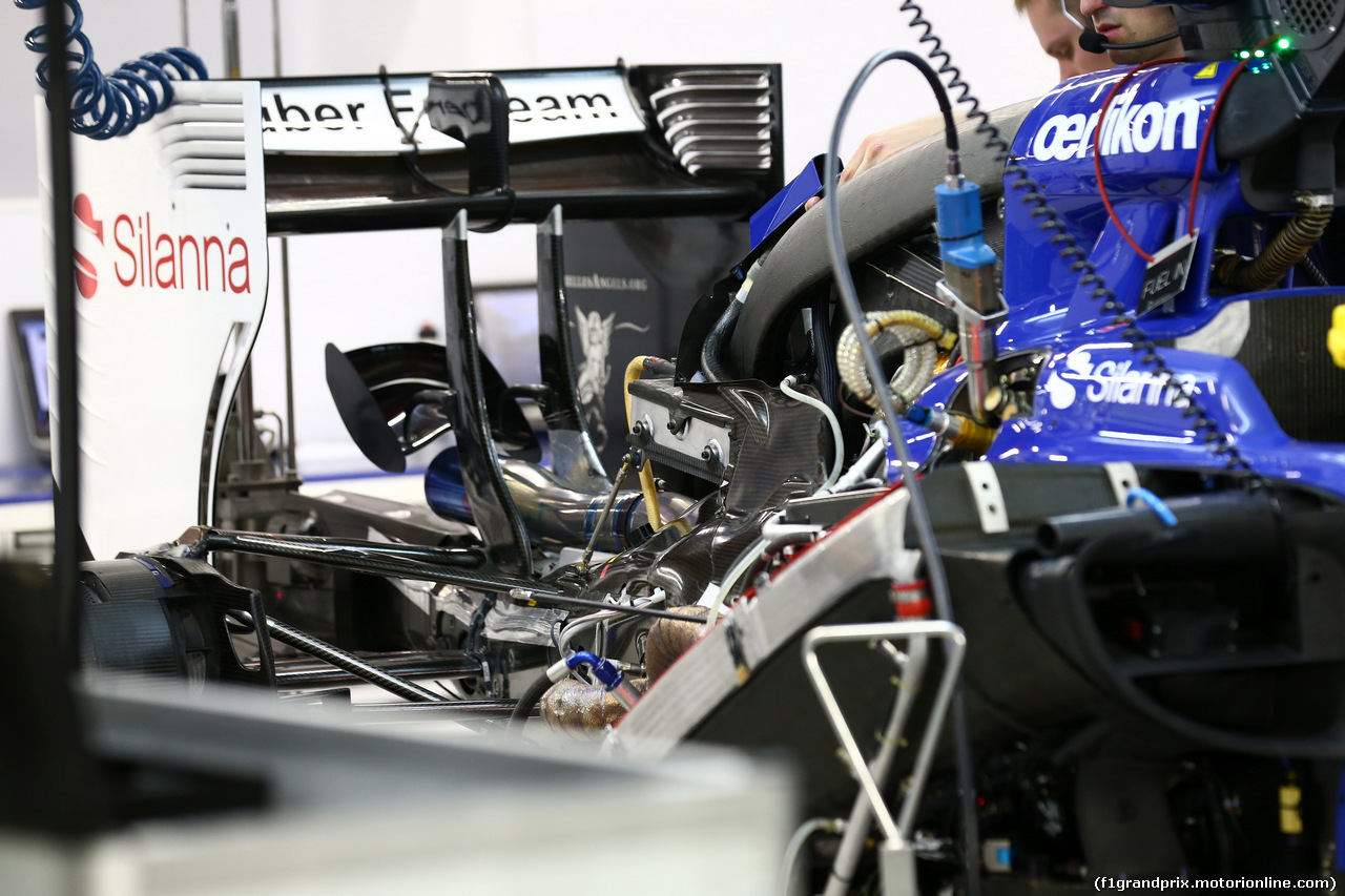 GP SINGAPORE, 18.09.2015 - Prove Libere 1, Sauber C34, detail
