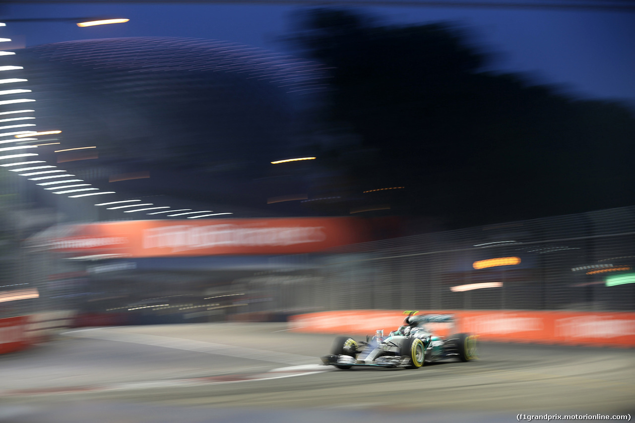 GP SINGAPORE, 18.09.2015 - Prove Libere 1, Nico Rosberg (GER) Mercedes AMG F1 W06