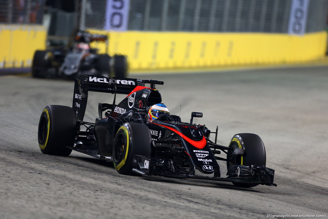 GP SINGAPORE, 18.09.2015 - Prove Libere 1, Fernando Alonso (ESP) McLaren Honda MP4-30