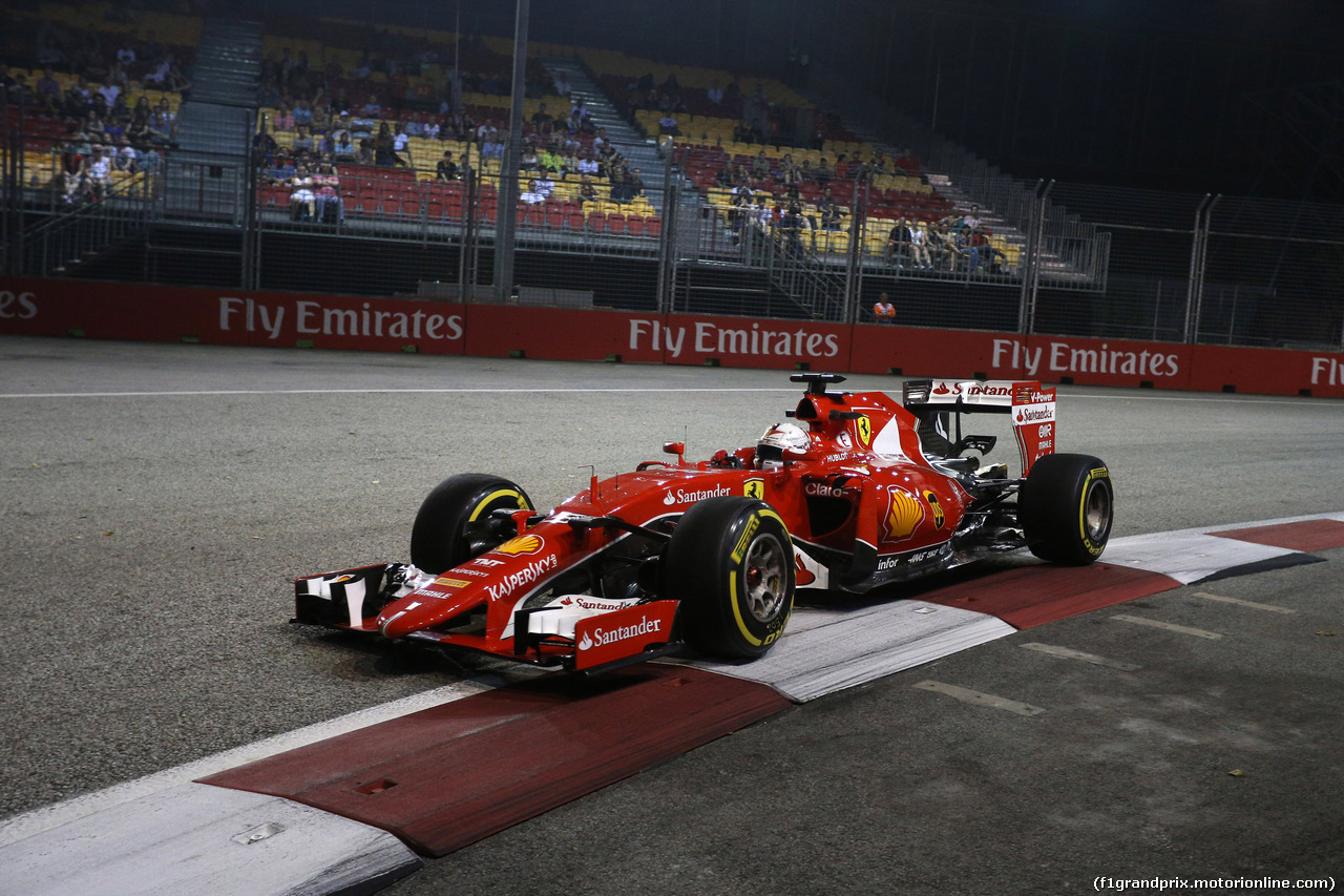 GP SINGAPORE, 18.09.2015 - Prove Libere 1, Sebastian Vettel (GER) Ferrari SF15-T