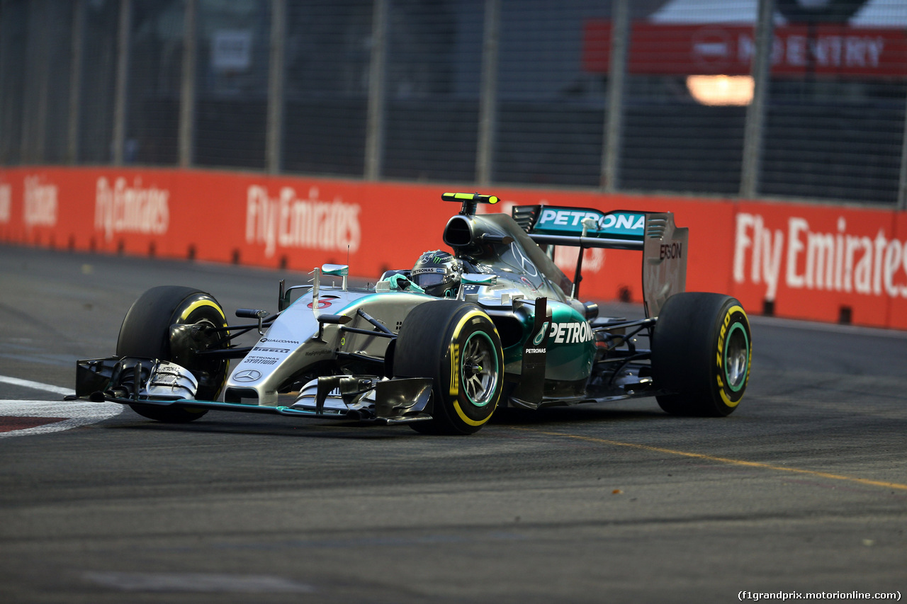 GP SINGAPORE, 18.09.2015 - Prove Libere 1, Nico Rosberg (GER) Mercedes AMG F1 W06