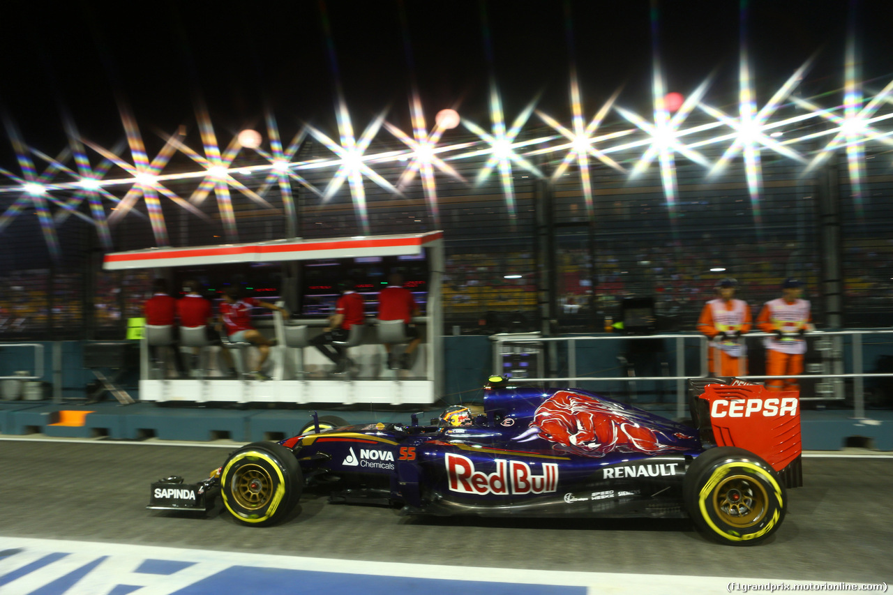 GP SINGAPORE, 18.09.2015 - Prove Libere 2, Carlos Sainz Jr (ESP) Scuderia Toro Rosso STR10