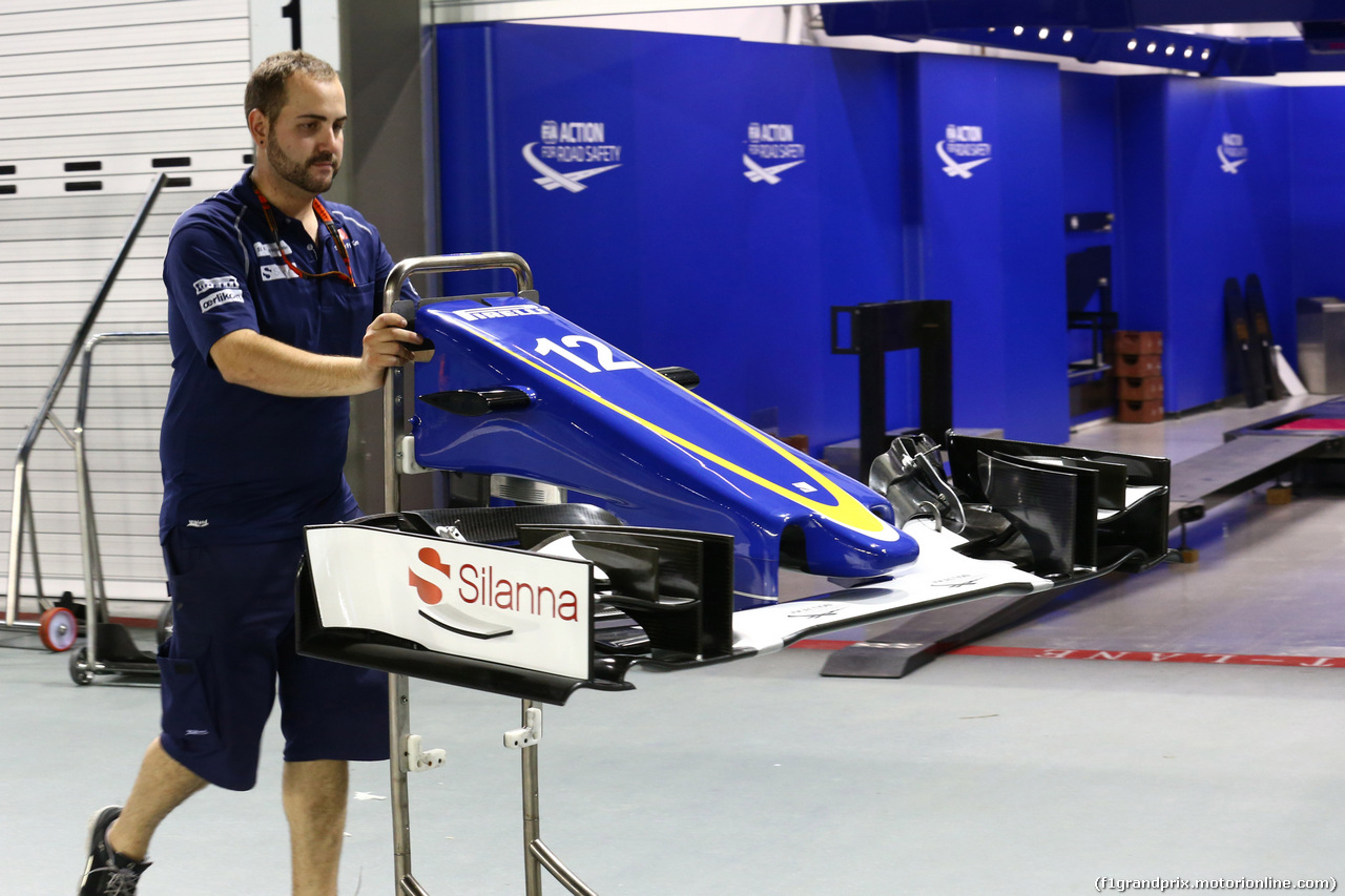 GP SINGAPORE, 18.09.2015 - Prove Libere 2, Sauber C34, detail