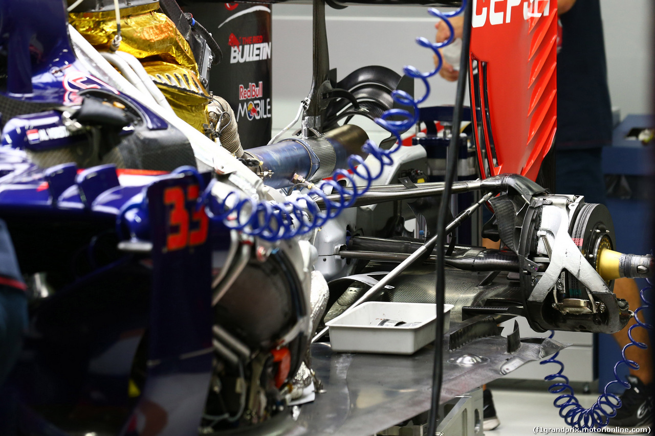 GP SINGAPORE, 18.09.2015 - Prove Libere 2,  Scuderia Toro Rosso STR10, detail