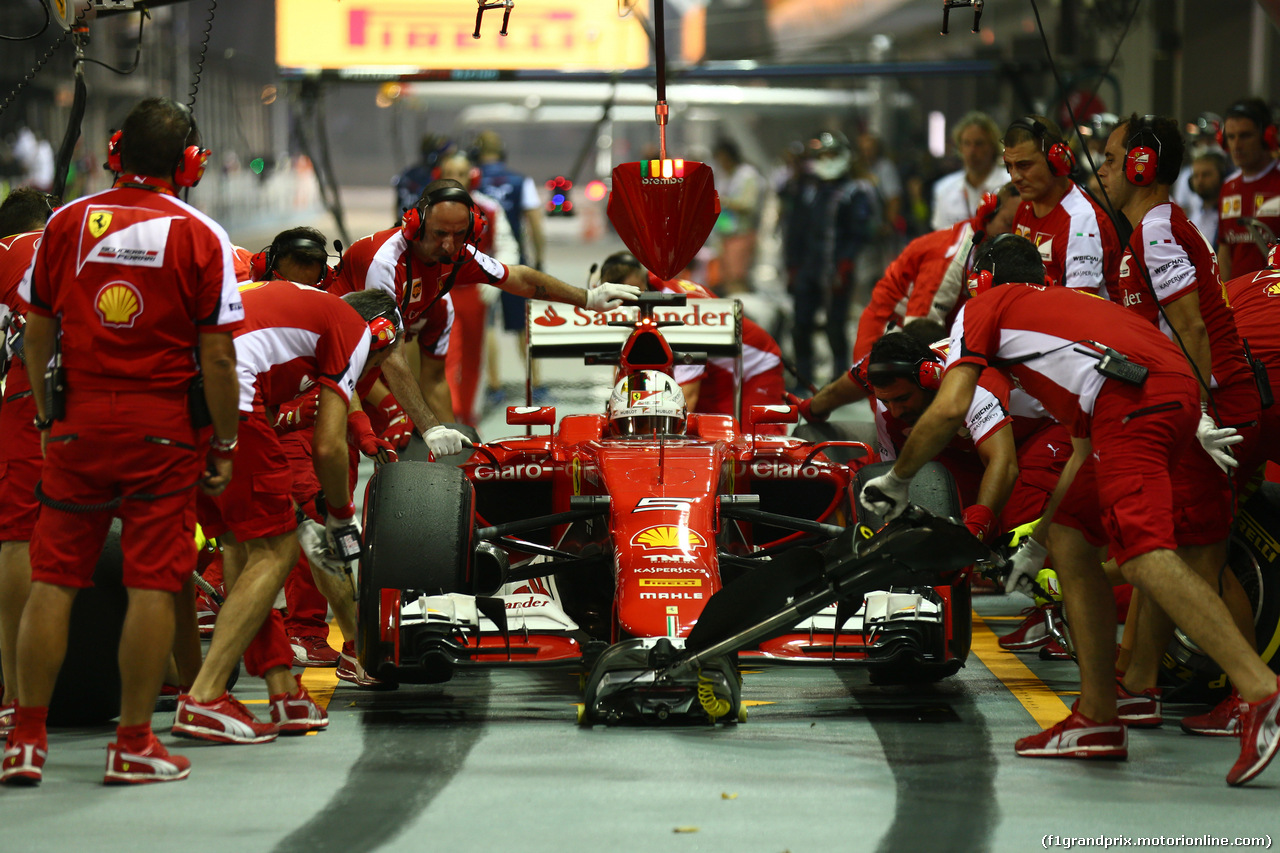 GP SINGAPORE, 18.09.2015 - Prove Libere 2, Sebastian Vettel (GER) Ferrari SF15-T