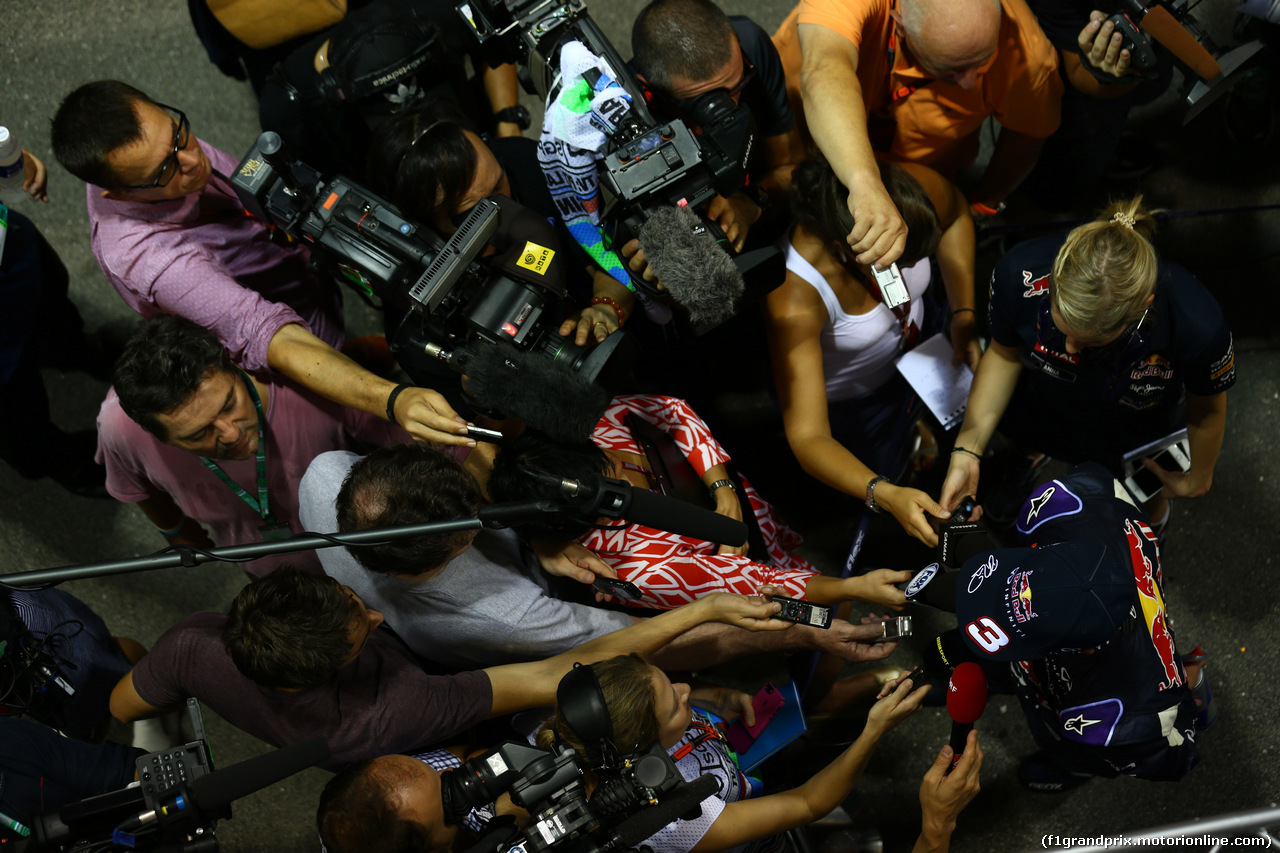 GP SINGAPORE, 18.09.2015 - Prove Libere 2, Daniel Ricciardo (AUS) Red Bull Racing RB11