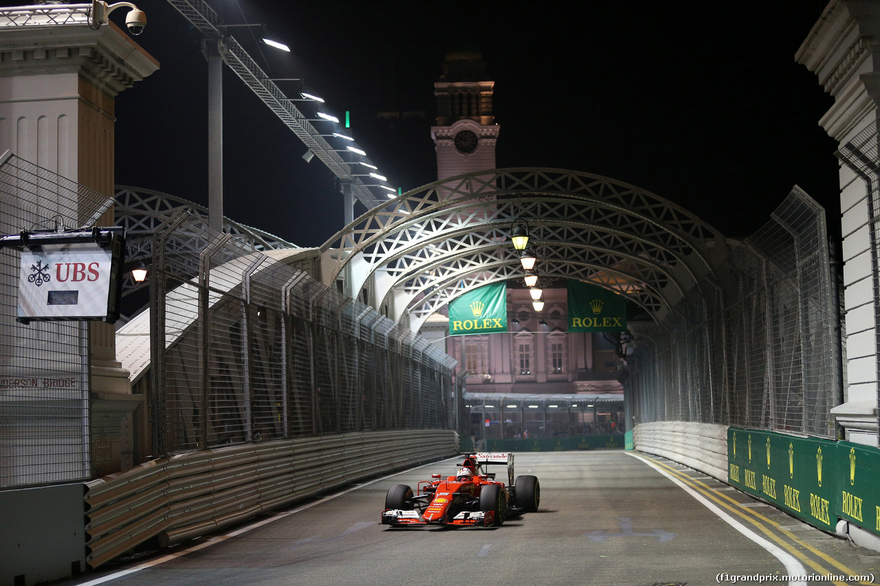 GP SINGAPORE, 18.09.2015 - Prove Libere 2, Sebastian Vettel (GER) Ferrari SF15-T