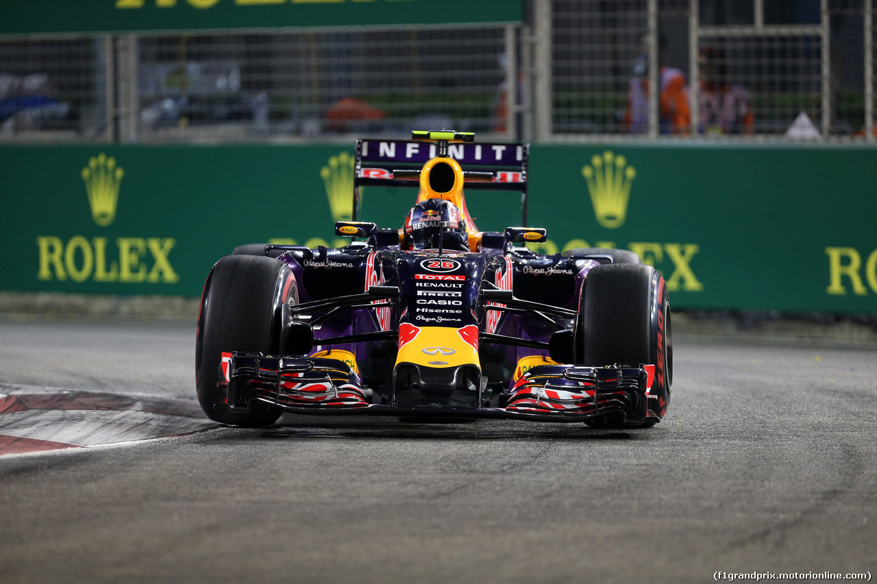 GP SINGAPORE, 18.09.2015 - Prove Libere 2, Daniil Kvyat (RUS) Red Bull Racing RB11