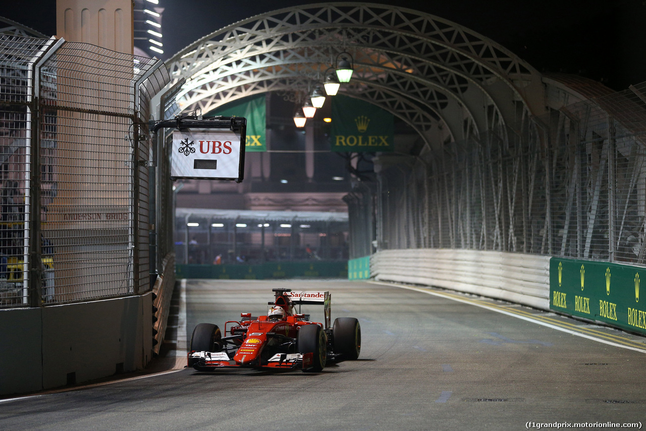 GP SINGAPORE, 18.09.2015 - Prove Libere 2, Sebastian Vettel (GER) Ferrari SF15-T