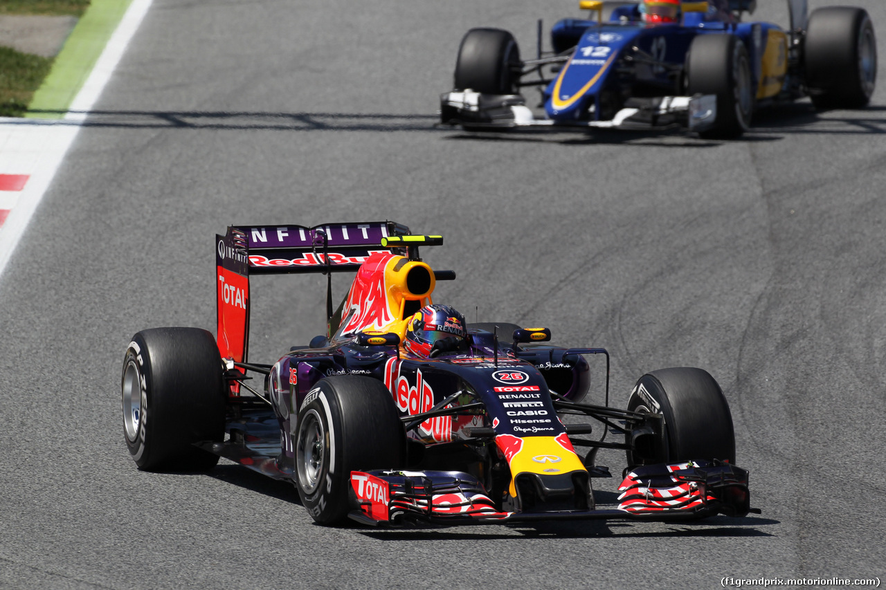 GP SPAGNA, 10.05.2015- Gara, Daniil Kvyat (RUS) Red Bull Racing RB11