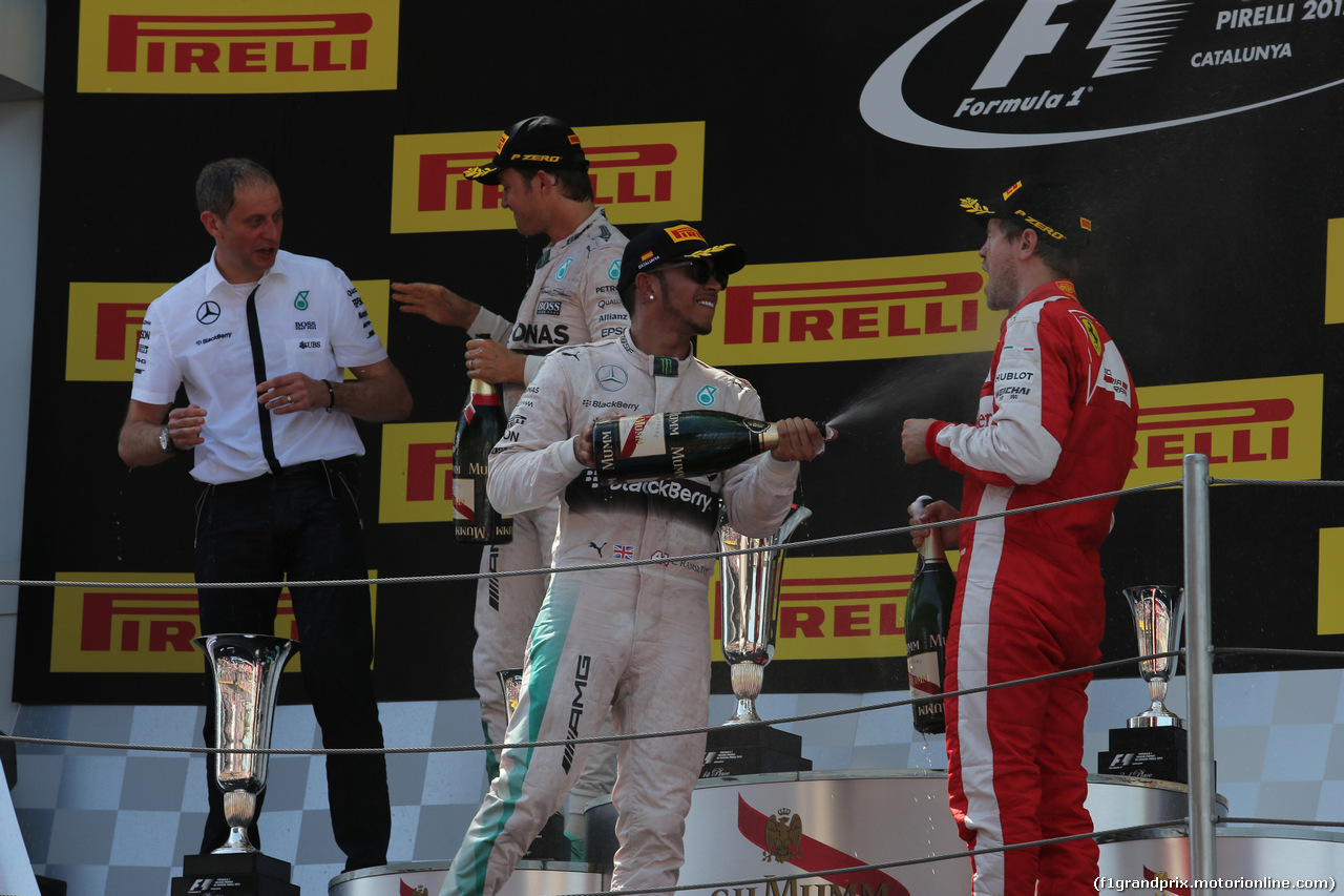 GP SPAGNA, 10.05.2015- Podium, winner Nico Rosberg (GER) Mercedes AMG F1 W06, 2nd Lewis Hamilton (GBR) Mercedes AMG F1 W06 , 3rd Sebastian Vettel (GER) Ferrari SF15-T