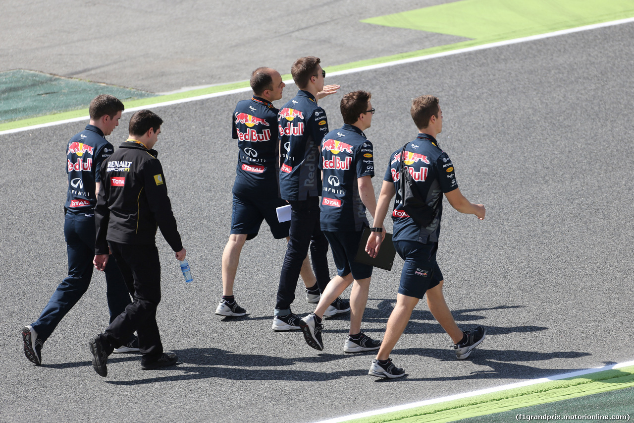 GP SPAGNA, 07.05.2015- Daniil Kvyat (RUS) Red Bull Racing RB11