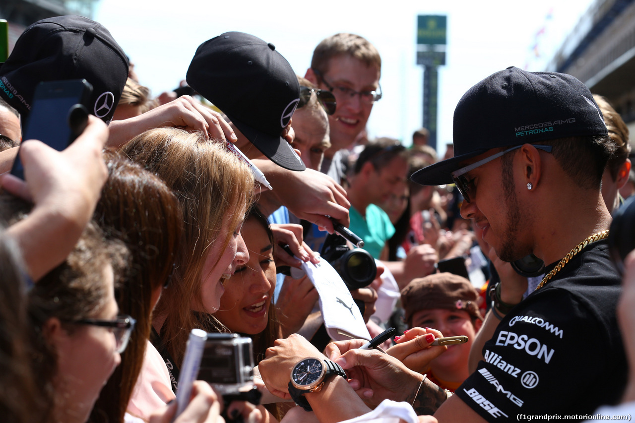 GP SPAGNA, 07.05.2015- Lewis Hamilton (GBR) Mercedes AMG F1 W06