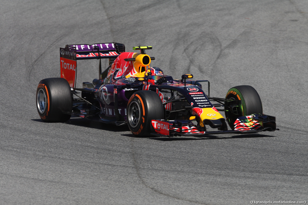 GP SPAGNA, 08.02.2015- Prove Libere 1, Daniil Kvyat (RUS) Red Bull Racing RB11
