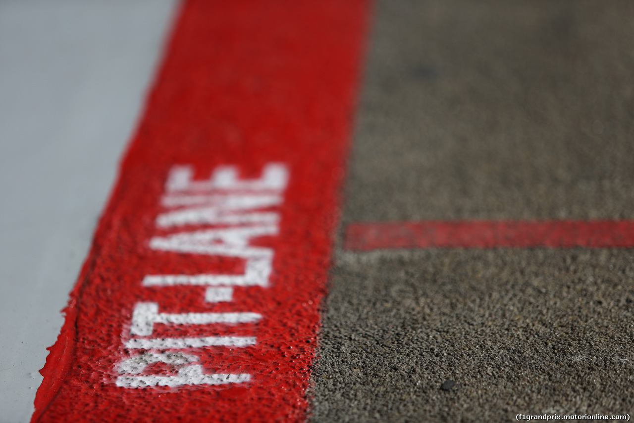 GP SPAGNA, 08.02.2015- Pitlane