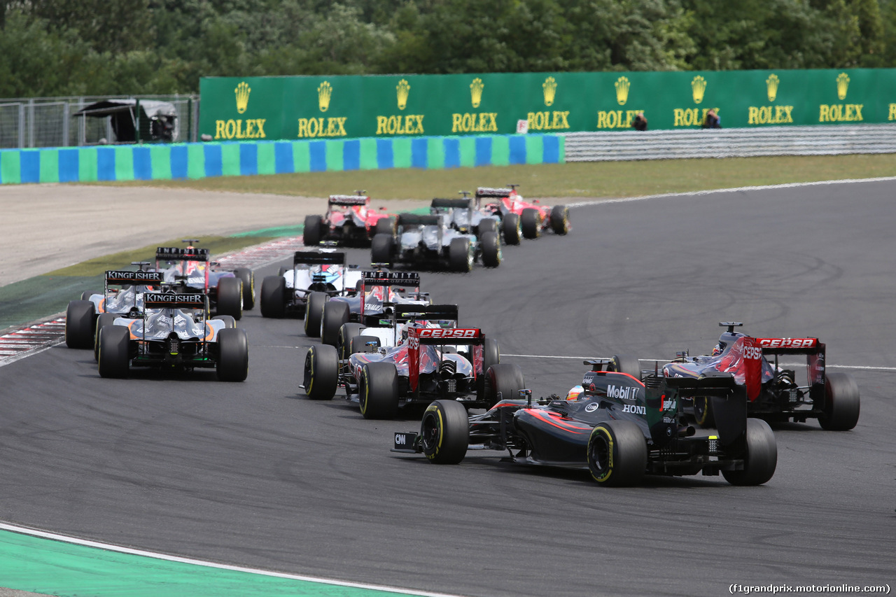 GP UNGHERIA, 26.07.2015 - Gara, Start of the race, Fernando Alonso (ESP) McLaren Honda MP4-30