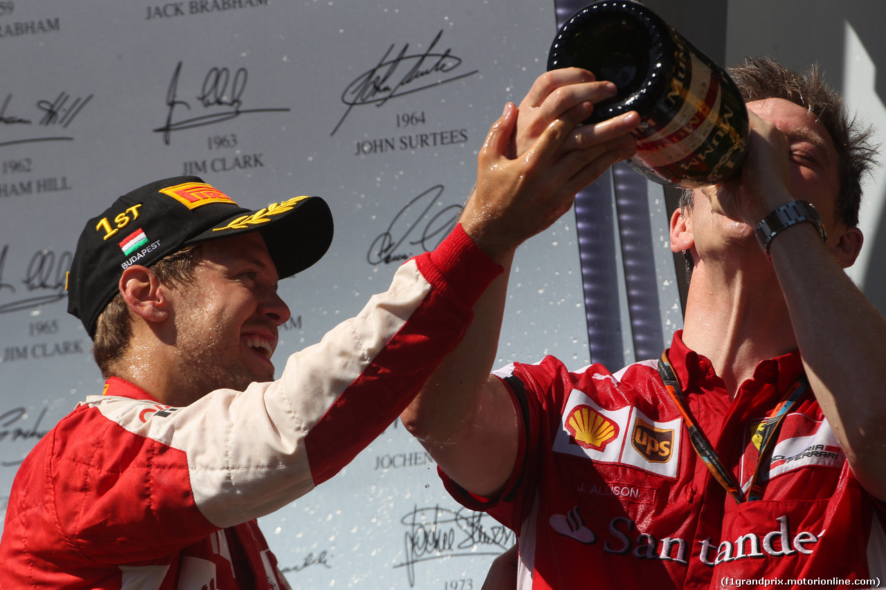 GP UNGHERIA, 26.07.2015 - Gara, 1st position Sebastian Vettel (GER) Ferrari SF15-T e James Allison (GBR) Ferrari Chassis Technical Director