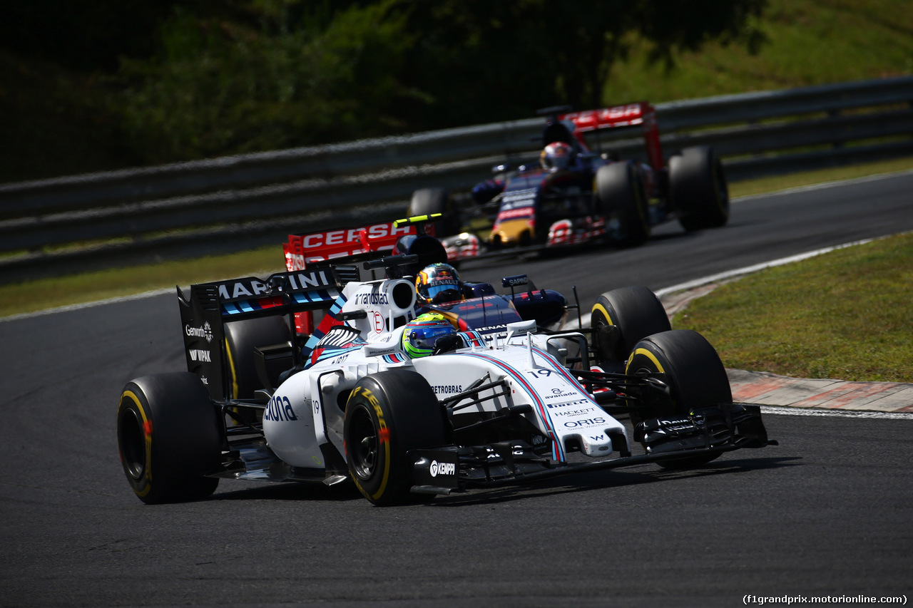 GP UNGHERIA, 26.07.2015 - Gara, Felipe Massa (BRA) Williams F1 Team FW37 e Carlos Sainz Jr (ESP) Scuderia Toro Rosso STR10