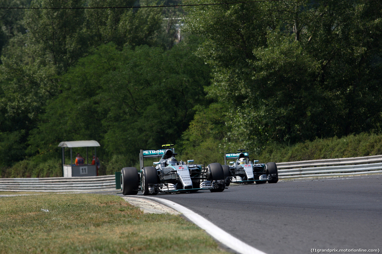 GP UNGHERIA, 25.07.2015 - Prove Libere 3, Nico Rosberg (GER) Mercedes AMG F1 W06 e Lewis Hamilton (GBR) Mercedes AMG F1 W06