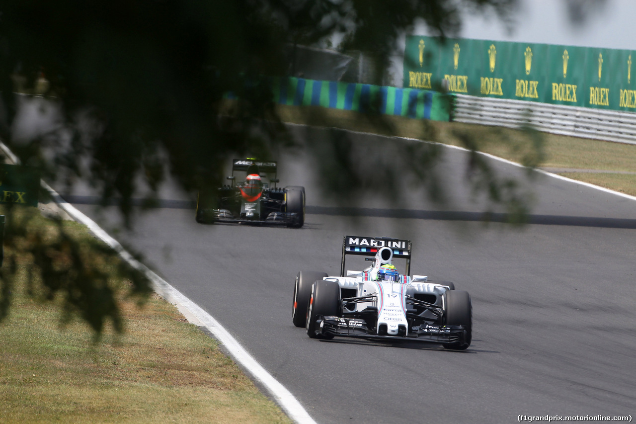 GP UNGHERIA, 25.07.2015 - Qualifiche, Felipe Massa (BRA) Williams F1 Team FW37 e Jenson Button (GBR)  McLaren Honda MP4-30.
