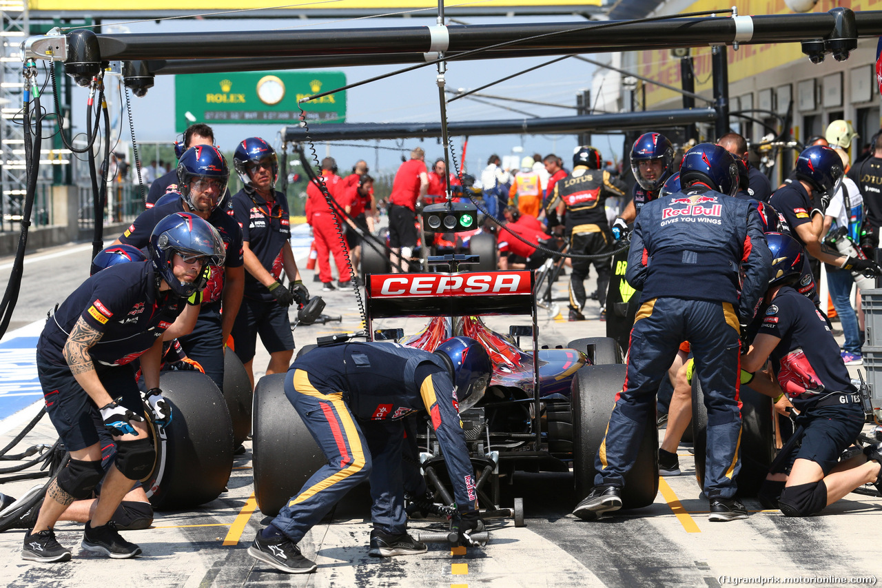 GP UNGHERIA, 24.07.2015- Prove Libere 1, Max Verstappen (NED) Scuderia Toro Rosso STR10