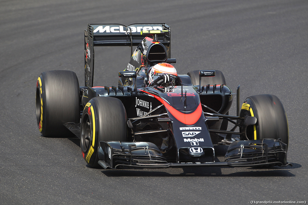 GP UNGHERIA, 24.07.2015- Prove Libere 2, Jenson Button (GBR)  McLaren Honda MP4-30.