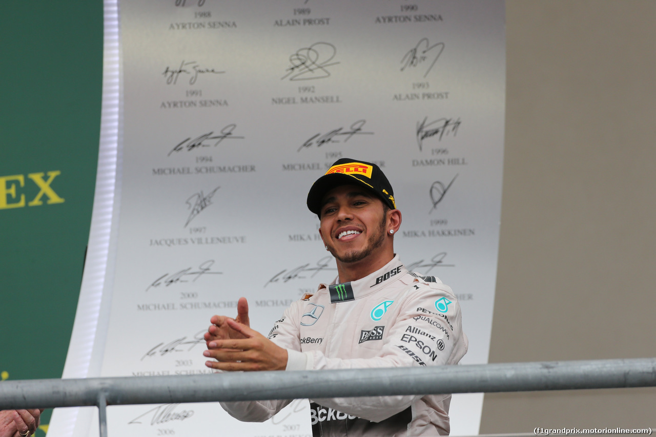 GP USA, 25.10.2015- Podium,  winner e 2015 F1 world champion Lewis Hamilton (GBR) Mercedes AMG F1 W06