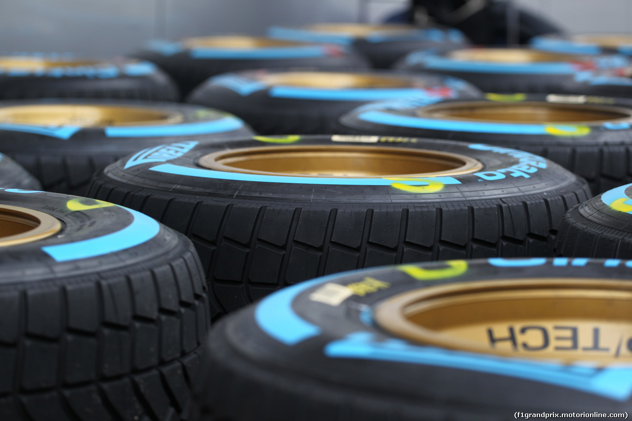 GP USA, 22.10.2015- OZ Wheels e Pirelli Tyres