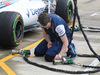 GP USA, 22.10.2015- a Williams F1 Team mechanic is signing the position for the pneumatic pitstop gun