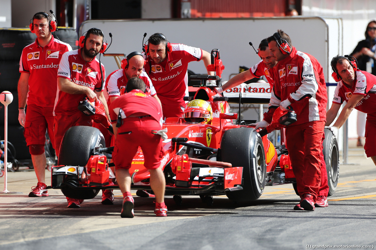 TEST F1 BARCELLONA 13 MAGGIO, Esteban Gutierrez (MEX) Ferrari SF15-T Test e Reserve Driver.
13.05.2015.