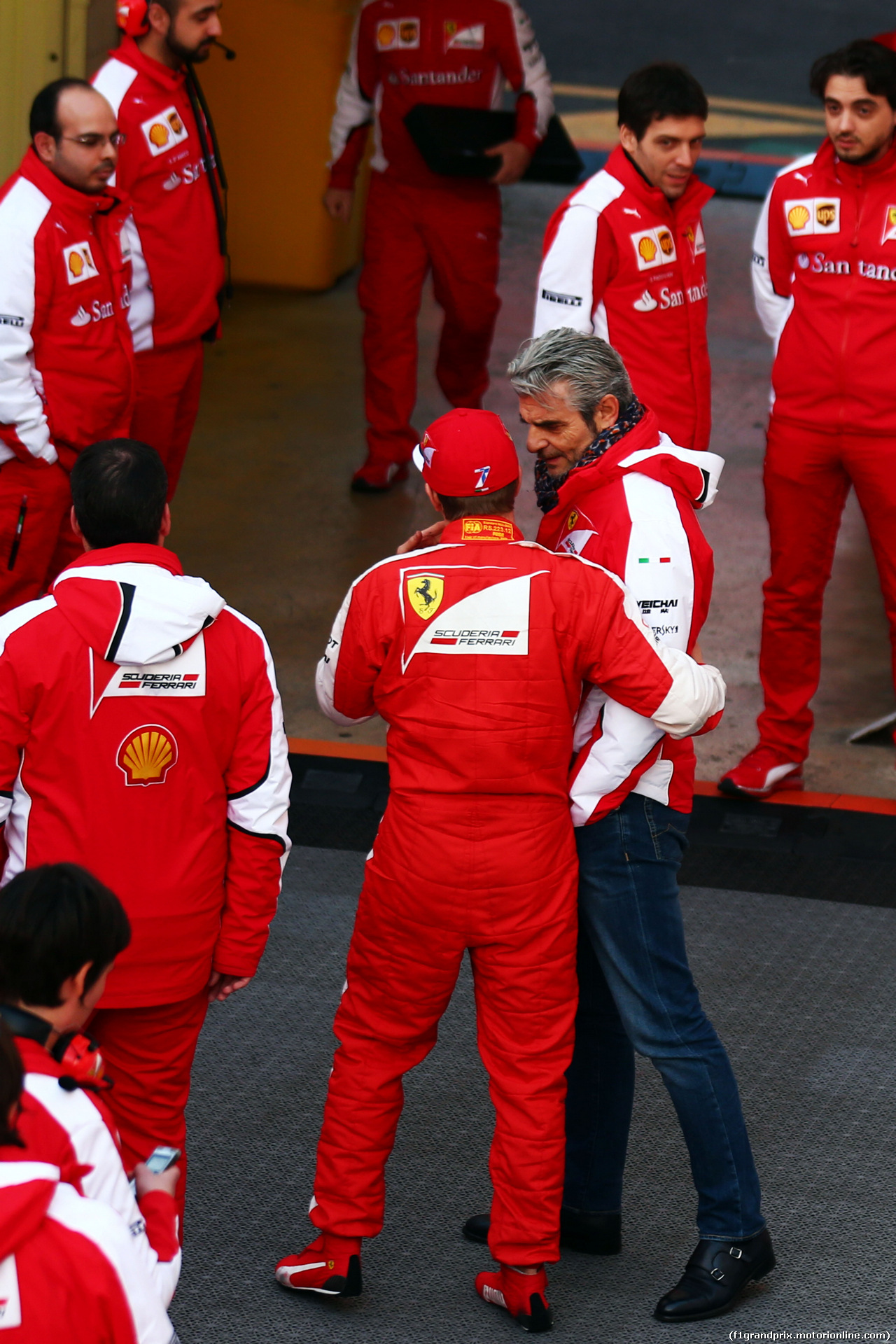 TEST F1 BARCELLONA 19 FEBBRAIO, Kimi Raikkonen (FIN) Ferrari with Maurizio Arrivabene (ITA) Ferrari Team Principal.
19.02.2015.