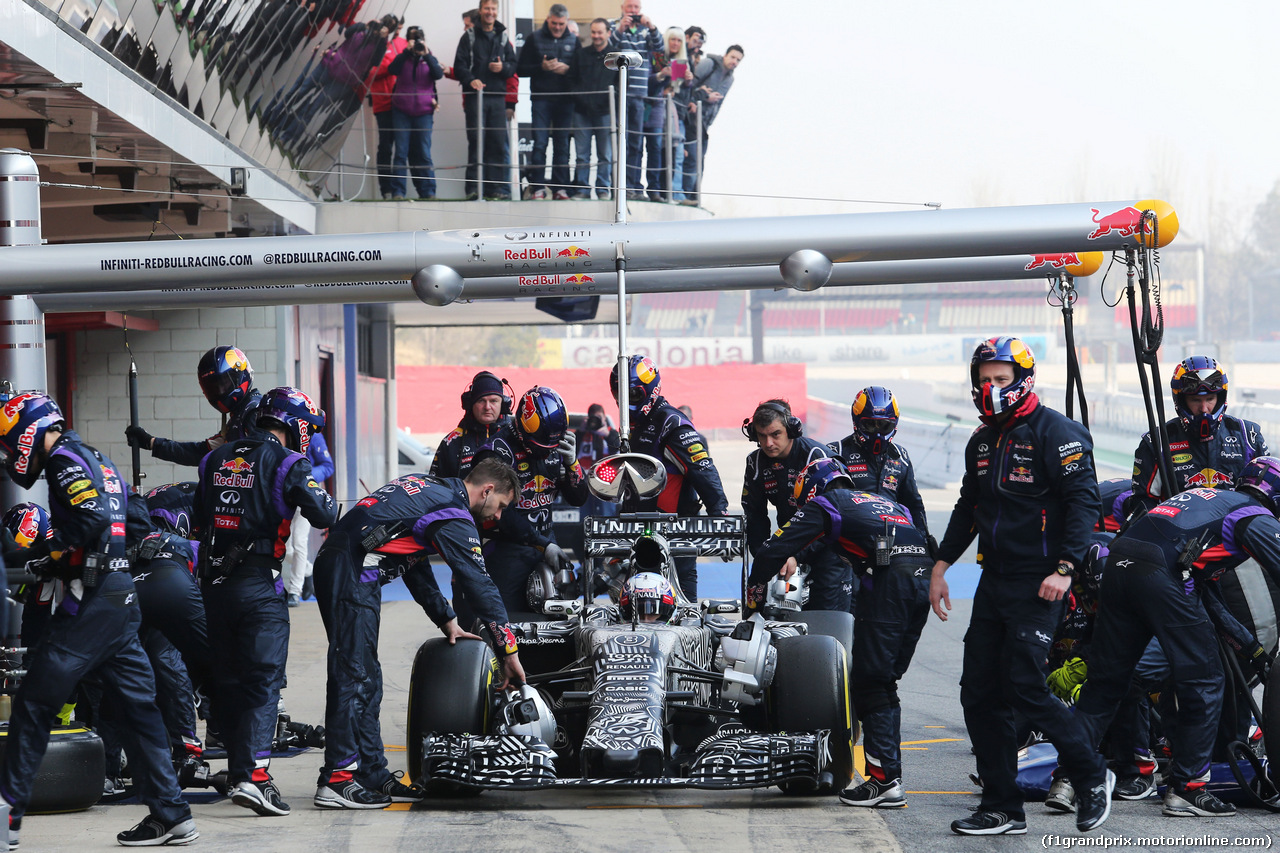 TEST F1 BARCELLONA 20 FEBBRAIO, Daniel Ricciardo (AUS) Red Bull Racing RB11.
20.02.2015.